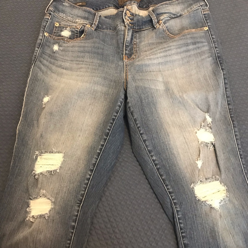 Torrid distressed premium Jeggings
